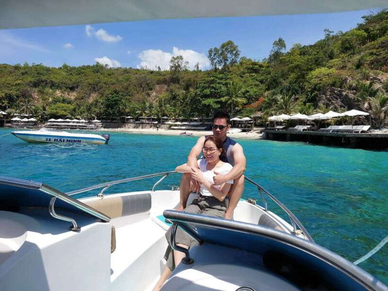 nha-trang-island-hopping-boat-tour-with-snorkeling-lunch-2