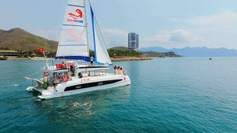 nha-trang-vip-yacht-tour-bbq-water-activities