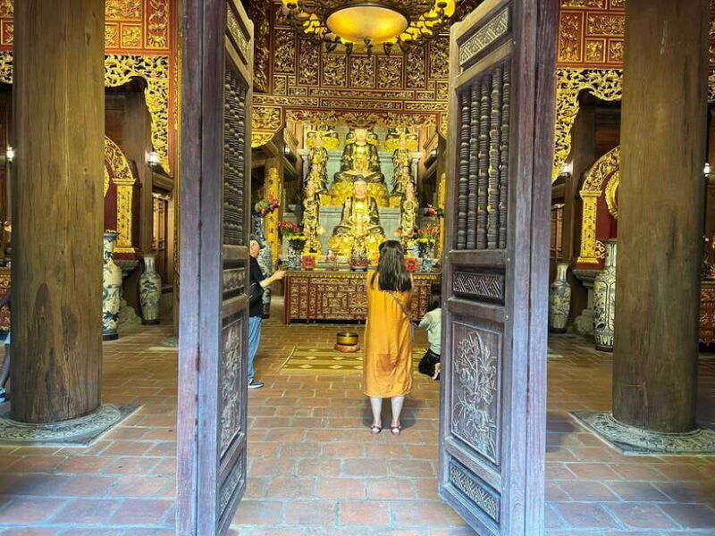 ninh-binh-cuc-phuong-national-park-2-day-with-female-guide