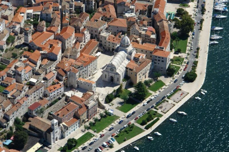 np-krka-tour-with-boat-ride-and-swimming-in-skradin-town