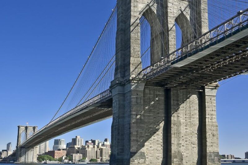 nyc-brooklyn-bridge-and-dumbo-district-walking-tour