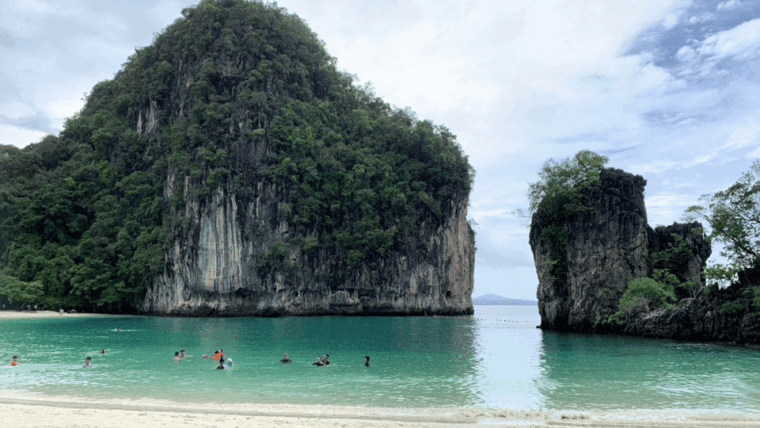 one-day-tour-hong-islandskayaking-at-tha-len-by-speedboat