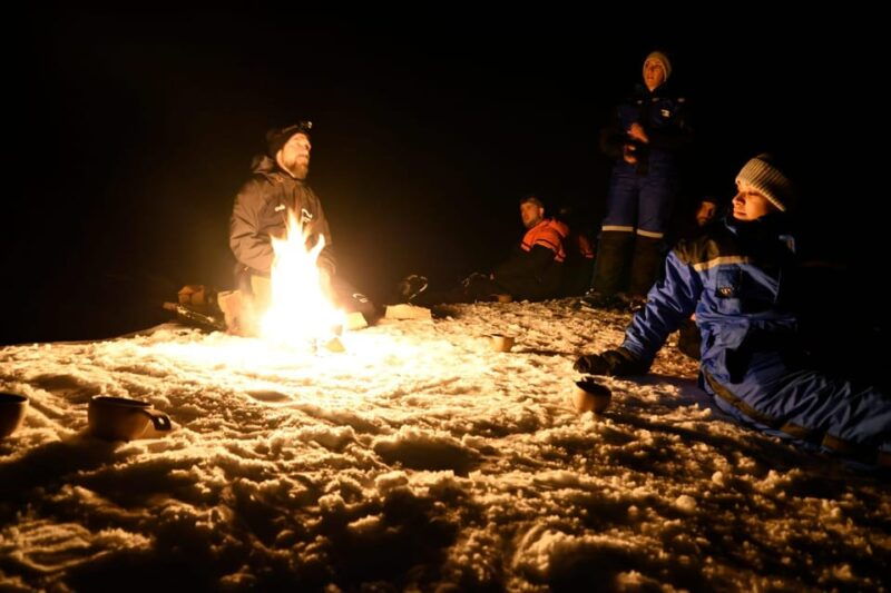oslo-snowshoeing-in-the-forest-with-norwegian-bbq