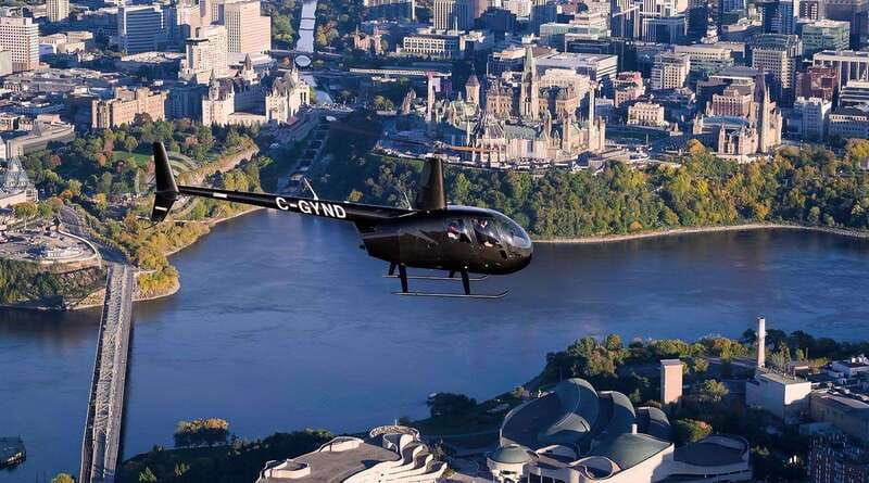 ottawa-helicopter-ride-with-live-commentary