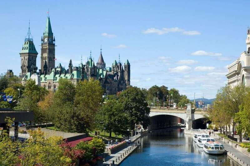 ottawa-private-custom-tour-with-a-local-guide