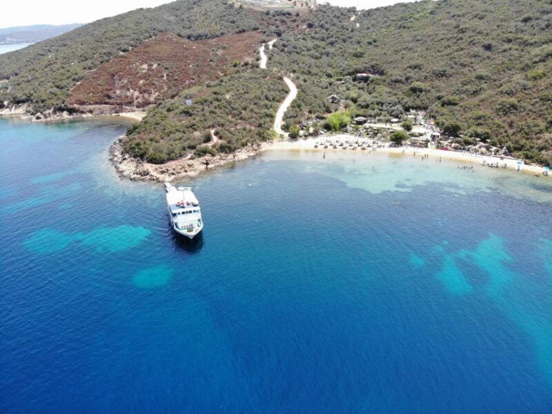 ouranoupoli-mount-athos-banana-beach