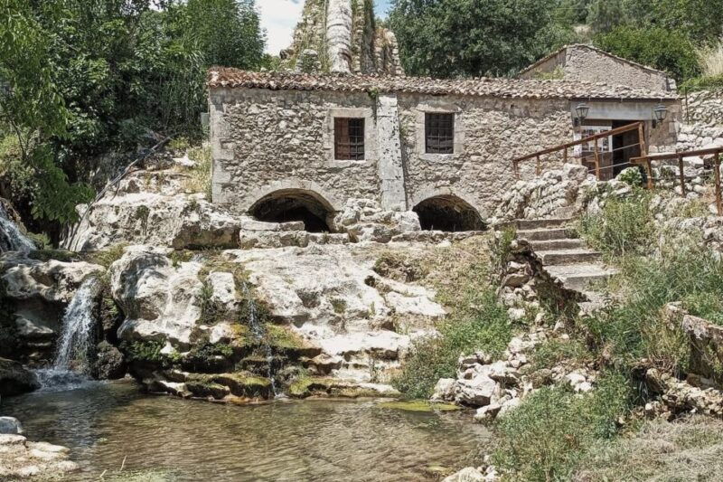 palazzolo-a-from-corso-vittorio-emanuele-to-the-watermill