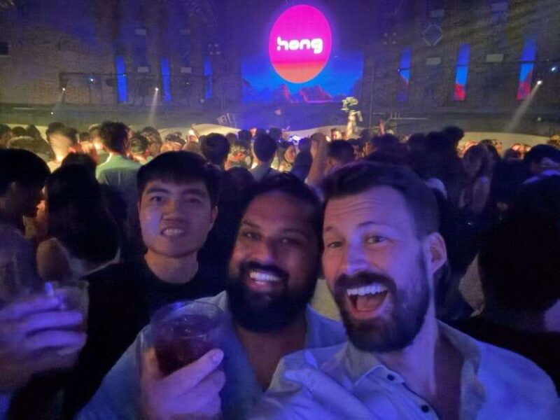 party-singapore-bespoke-pub-crawl