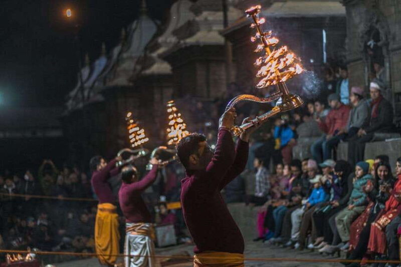 pashupatinath-temple-evening-aarati-tour