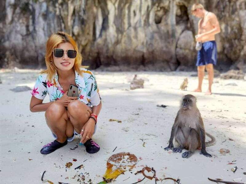phi-phi-highlights-speedboat-tour-with-maya-bay-snorkel