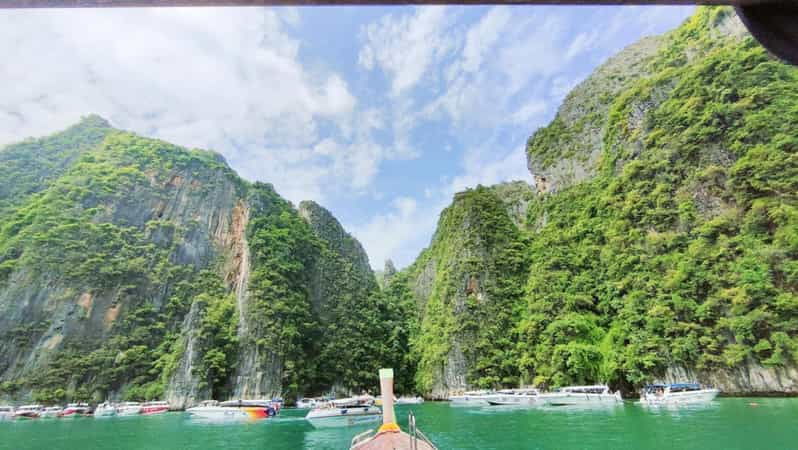 phi-phi-one-day-trip-by-long-tail-boat-7-island