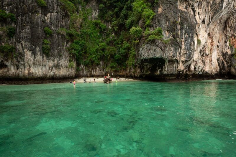 phi-phi-private-longtail-boat-to-maya-bay