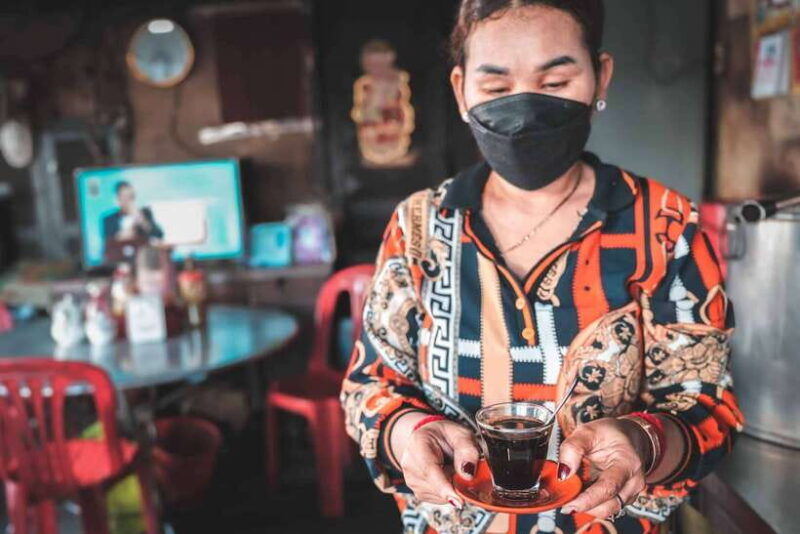 phnom-penh-morning-market-guided-breakfast-tour-by-tuktuk