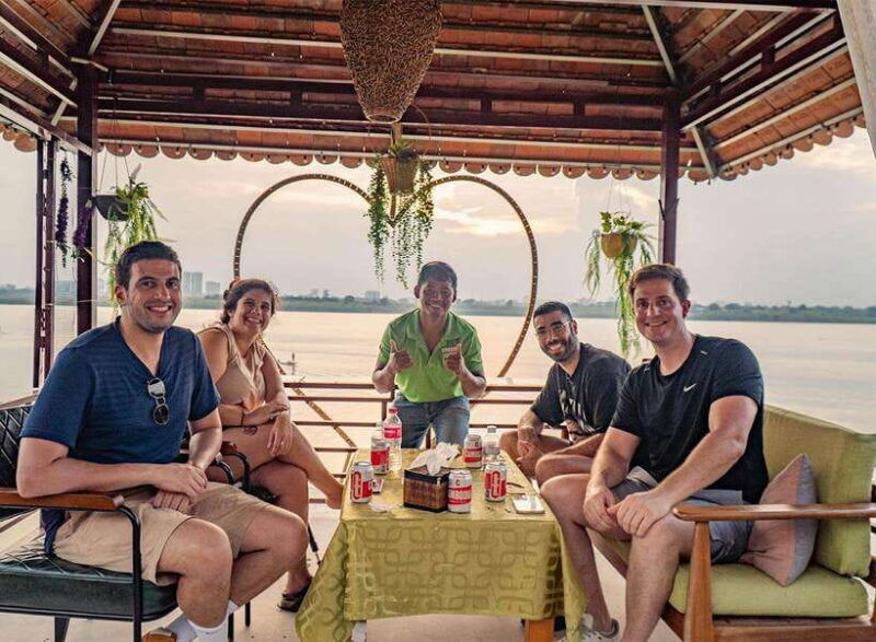 phnom-penh-silk-island-sunset-haft-day-vespa-tour