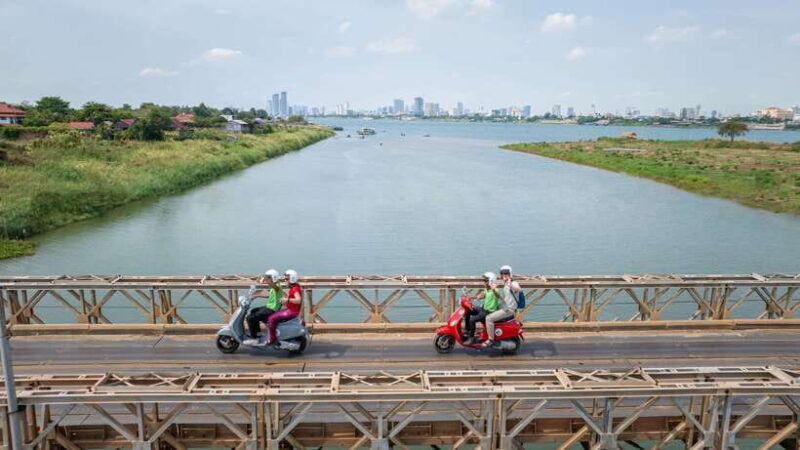 phnom-penh-silk-island-tour-by-vespa