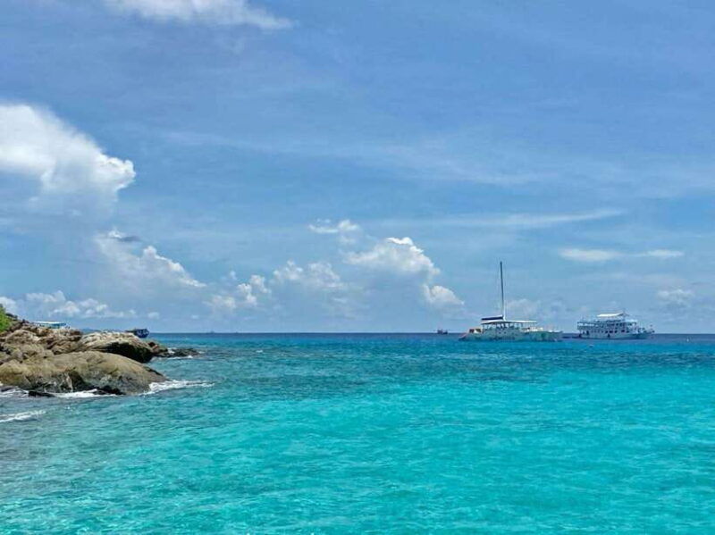 phuket-day-trip-to-coral-and-racha-island-by-speedboat