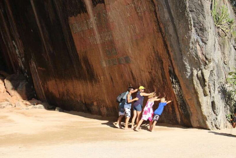 phuket-james-bond-island-day-trip-by-speedboat-and-canoe