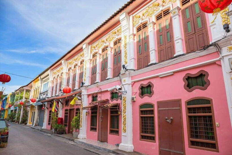 phuket-old-town-half-day-sightseeing-with-local-guide