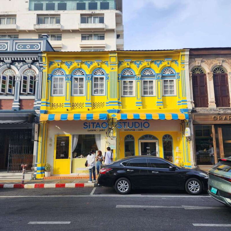 phuket-old-town-morning-street-art-walking-tour-with-lunch
