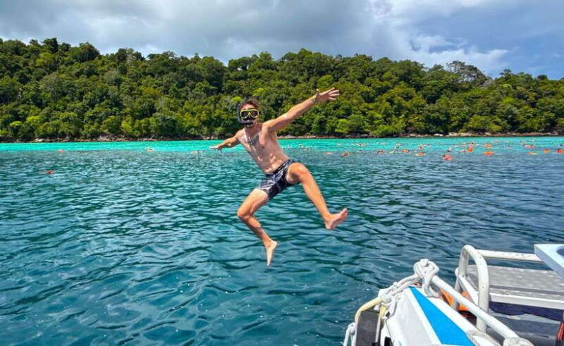 phuket-premium-tour-to-surin-islands-with-snorkel-lunch