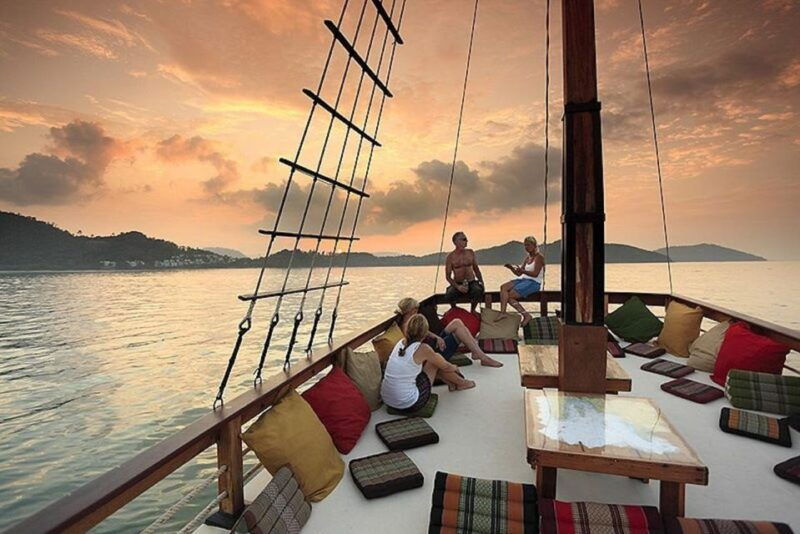 phuket-sunset-exclusive-evening-experience