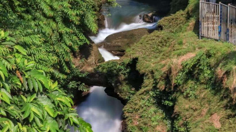 pokhara-city-sightseeing-group-bus-tour