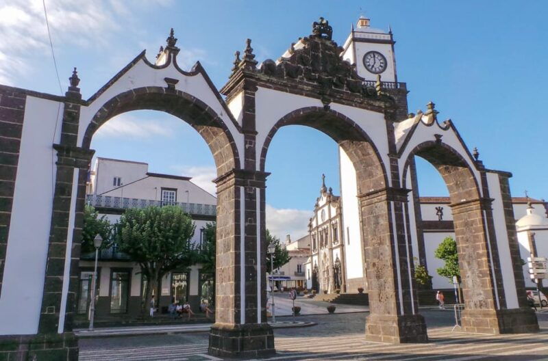 ponta-delgada-cultural-walk