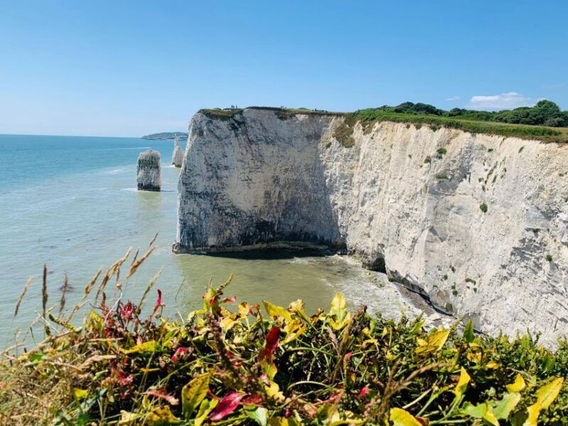 poole-old-harry-rocks-and-corfe-castle-guided-e-bike-tour