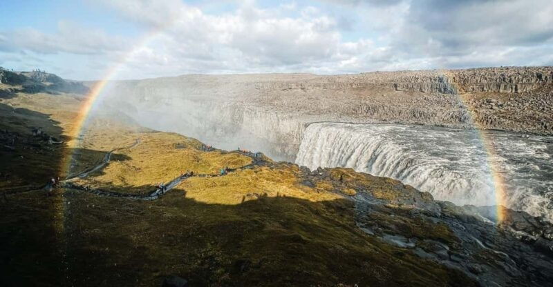 port-akureyri-godafoss-waterfall-myvatn-and-dettifoss