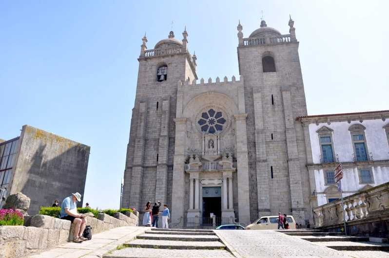 porto-guided-city-walking-tour