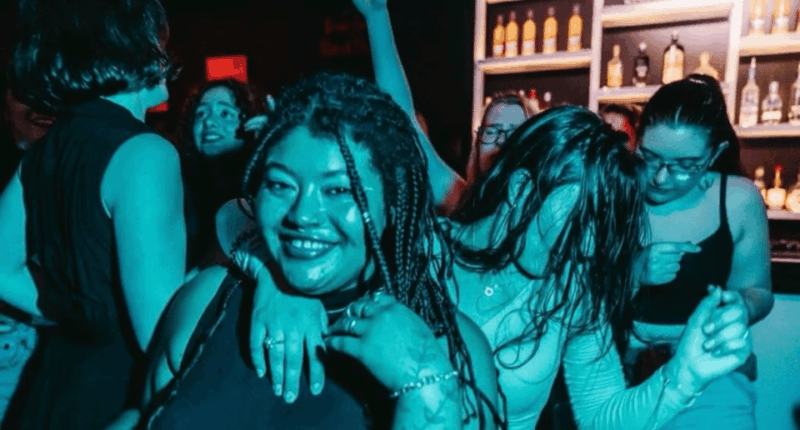 porto-lgbt-pubcrawl-3-bars-3-drinks-and-an-unforgettable-queer-experience