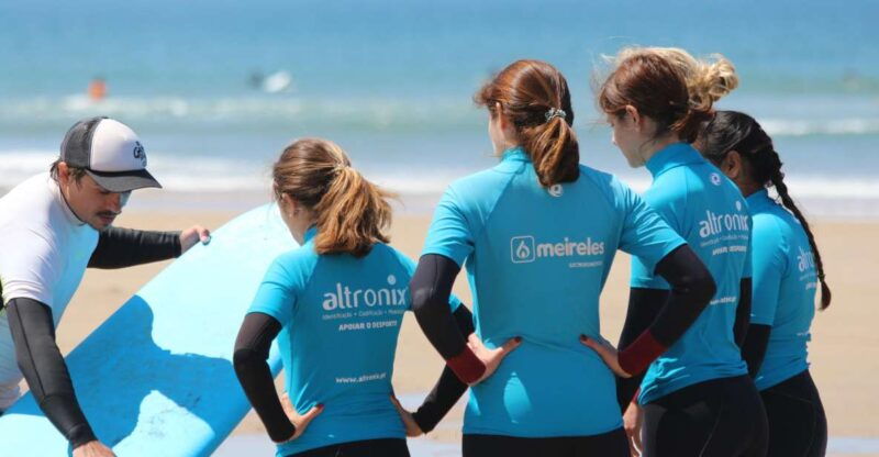 porto-surfing-lesson-with-transfers