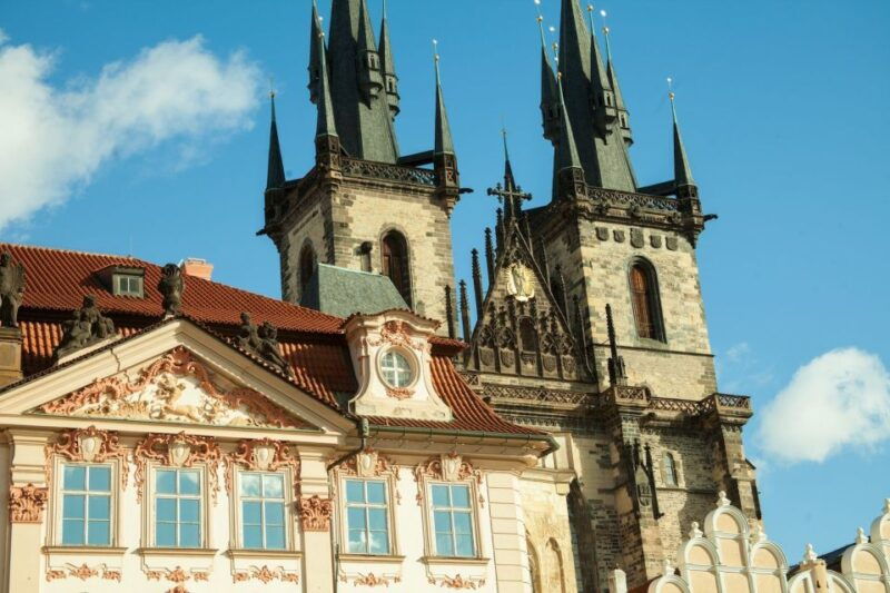 prague-3-hour-old-town-and-prague-castle-tour-in-german