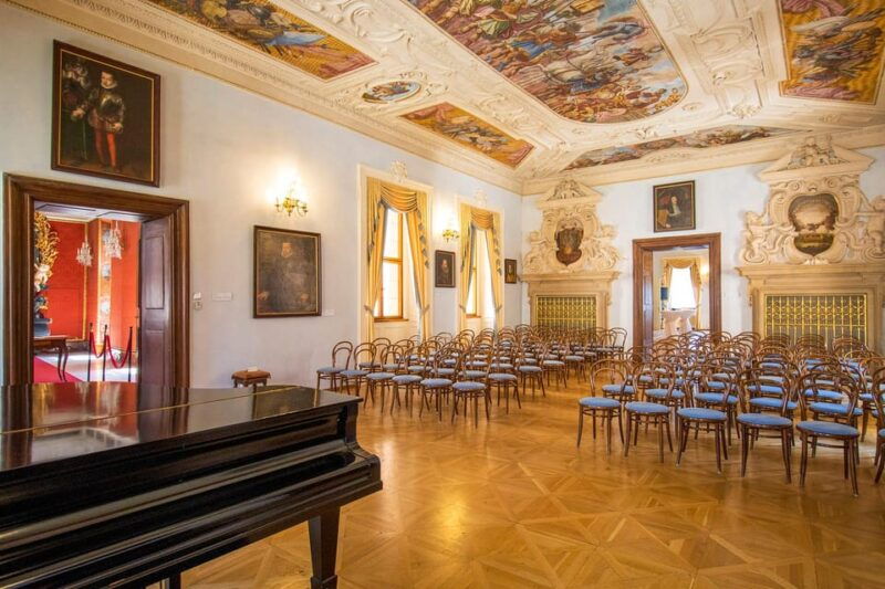 prague-castle-midday-classical-concert-at-lobkowicz-palace