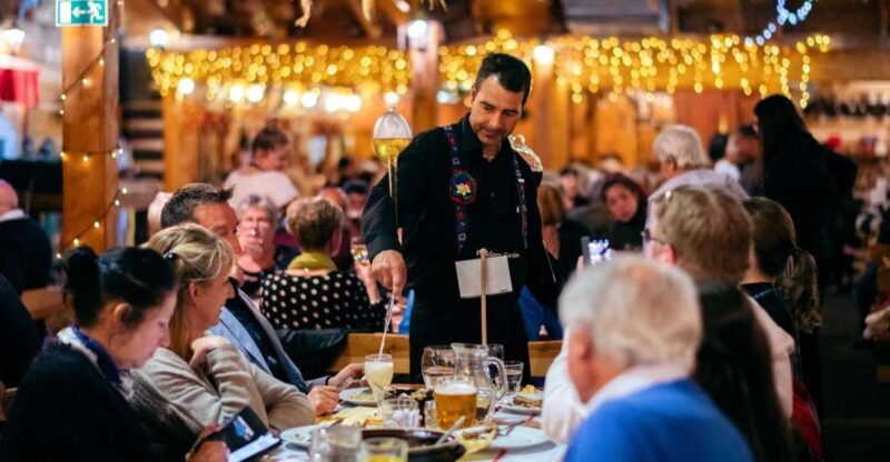 prague-evening-folklore-garden-party-with-traditional-menu