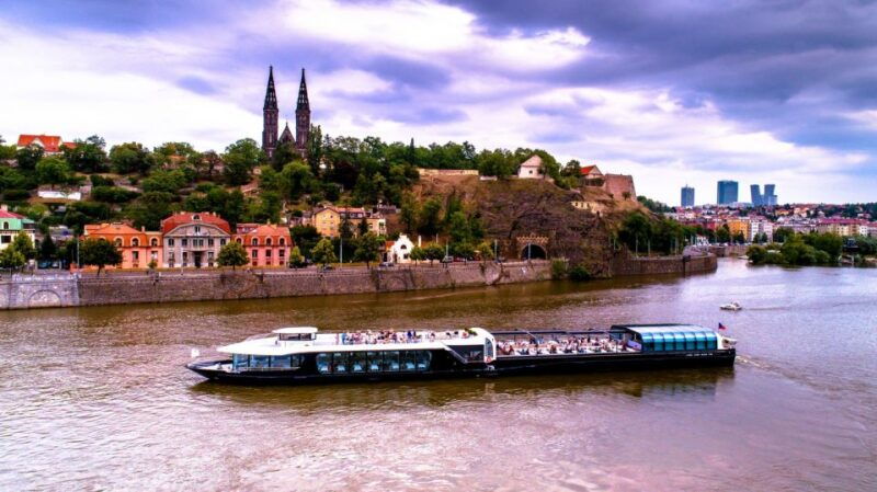 prague-sightseeing-dinner-cruise-on-open-top-glass-boat
