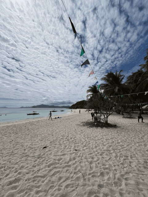 private-boat-for-culion-island-escapade-tour