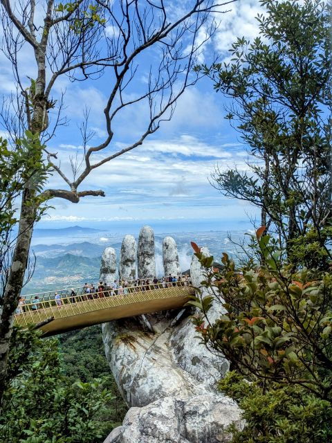 private-car-to-golden-bridge-ba-na-hills-from-hoian-danang