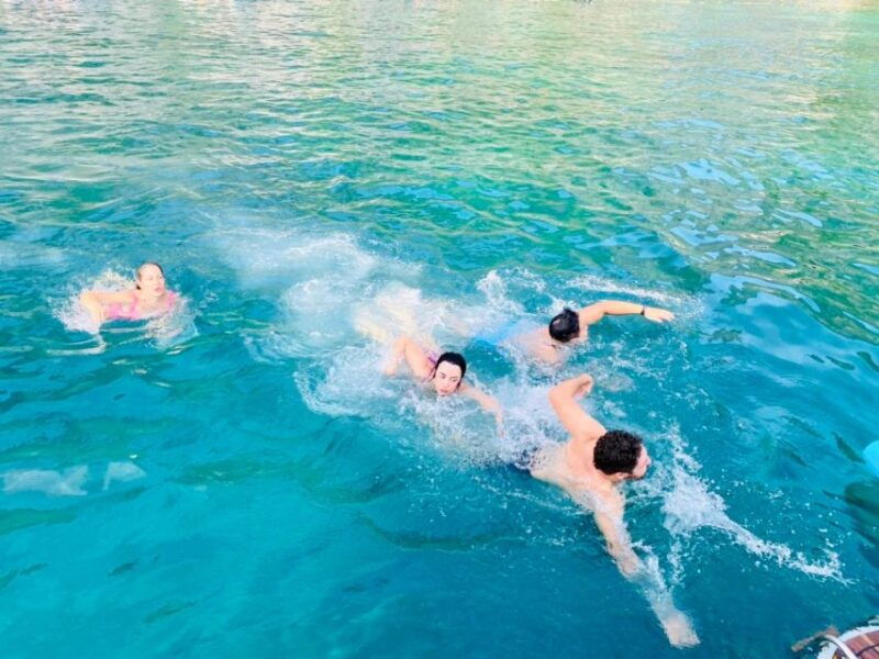 private-catamaran-to-coral-island-full-day