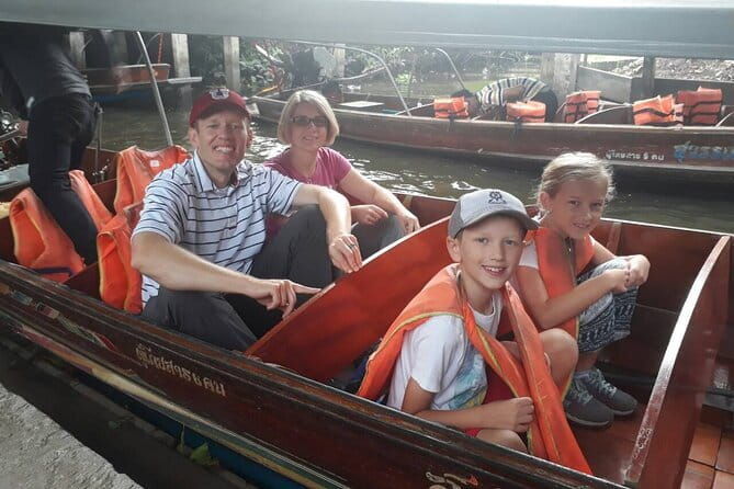 Private Floating Market & Maeklong Railway Tour from Bangkok - Serene Temples: Wat Phet Samuth Woravihan & Wat Bang Kung