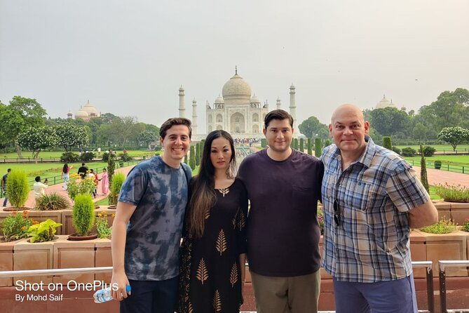 Private Half Day Taj Mahal Sunrise Tour from Agra - Guides and Personal Touch