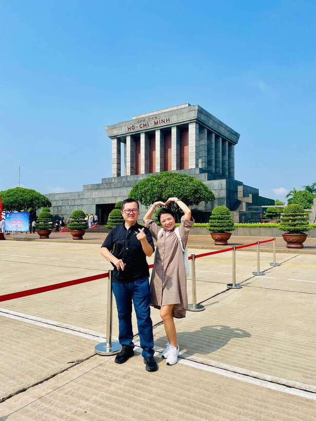 private-hanoi-city-half-day-with-guide-train-street