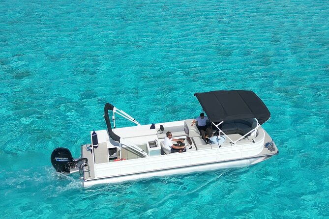 Private Lagoon Tour on a Prestigious Pontoon Boat in Bora Bora - What to Expect During Your Day