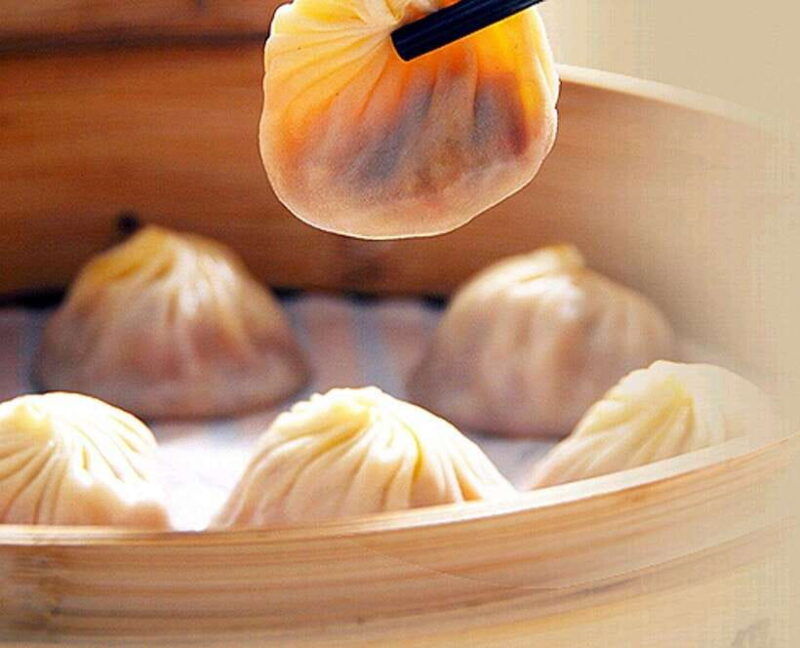 private-shanghai-street-food-tasting-and-old-town-walking