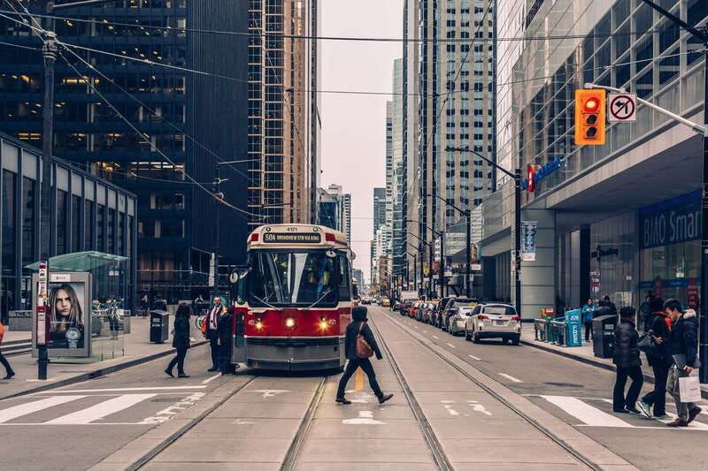 private-street-art-tour-in-toronto