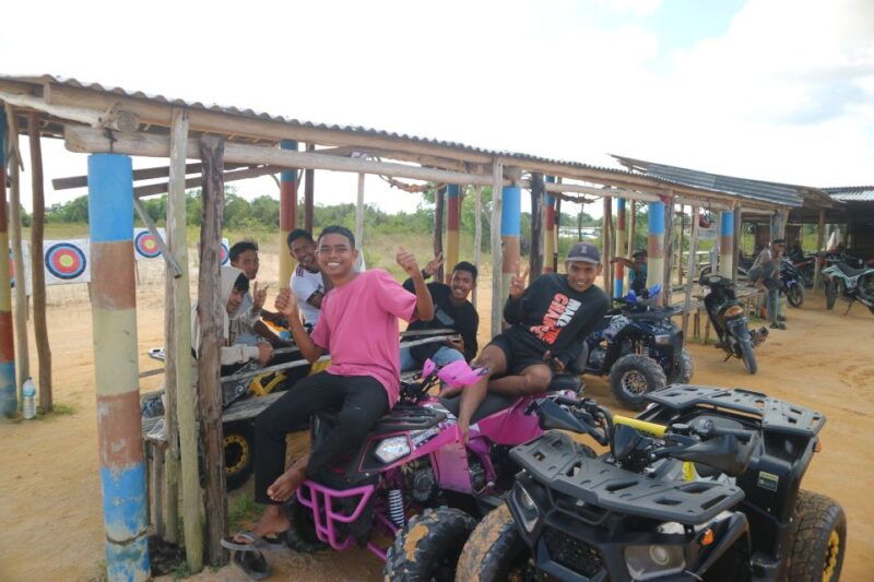 private-tour-blue-lake-sand-dunes-bintan