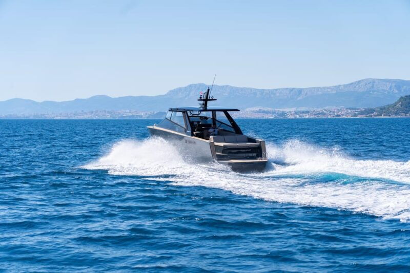 private-tour-from-split-area-to-hvar-pakleni-island