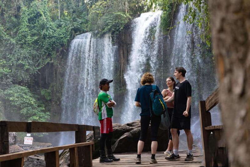 private-tour-phnom-kulen-waterfall-banteay-srie-with-lunch