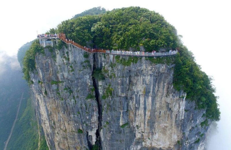 private-trip-of-tianmen-mountain-sky-walk-and-glass-bridge