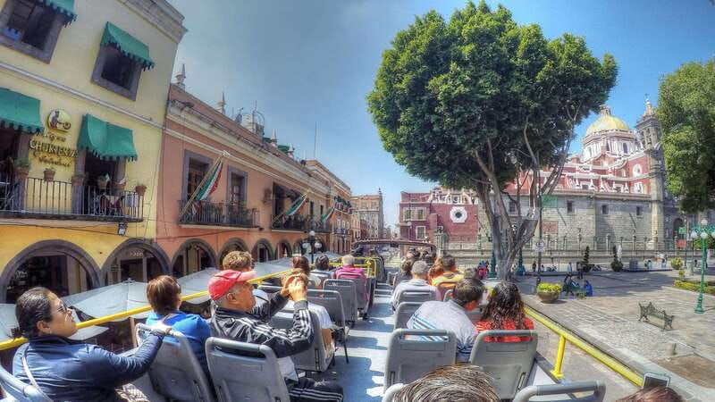 puebla-hop-on-hop-off-city-tour-and-michin-aquarium